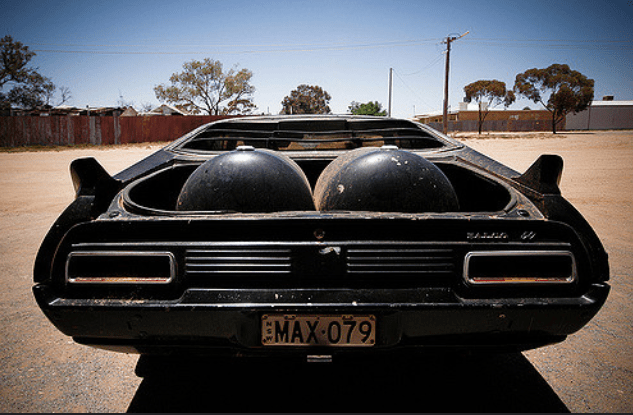 Screenshot_2019-03-30 Mad Max Pursuit Special.png