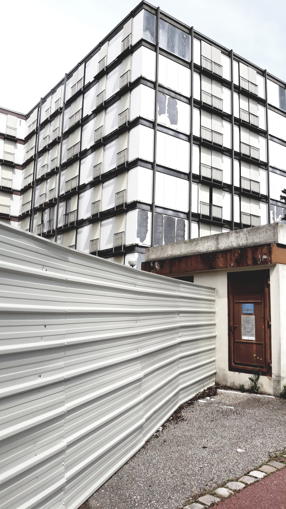 Verres et acier st julien.jpg