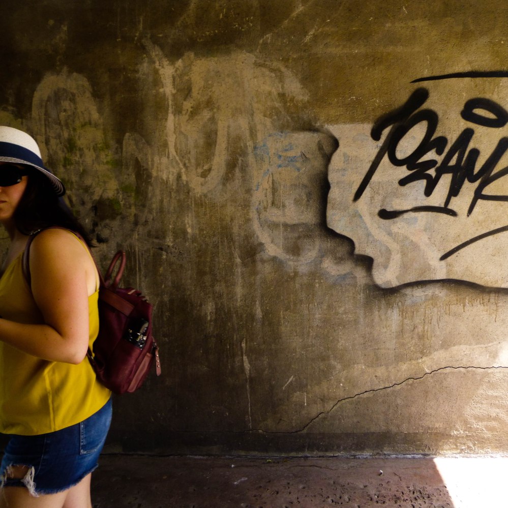 R de la surprise.jpg