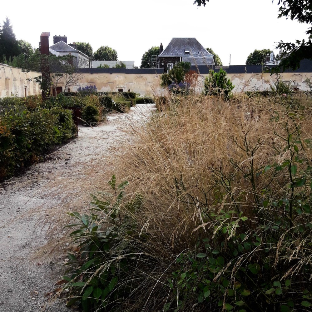 jardin du cloitre 10.jpg